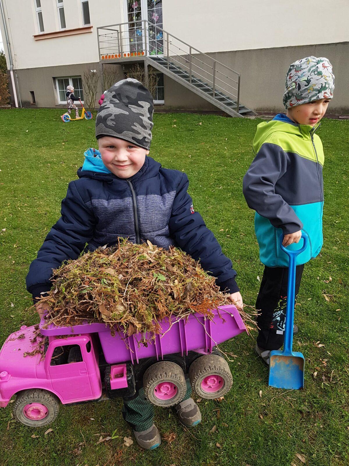 užíváme si pobyt venku - 33