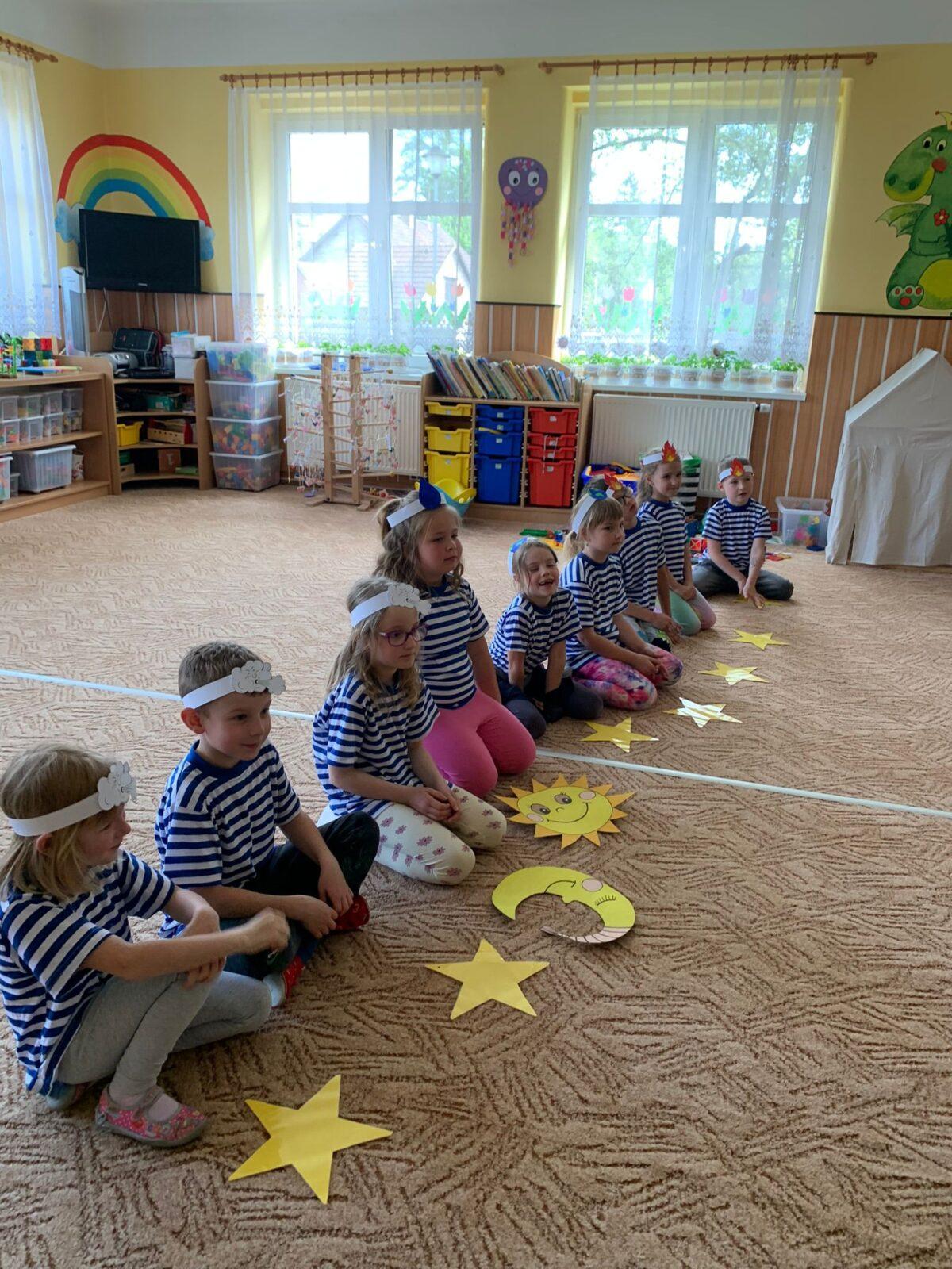 besídka pro rodiče + roztančená školka - 28