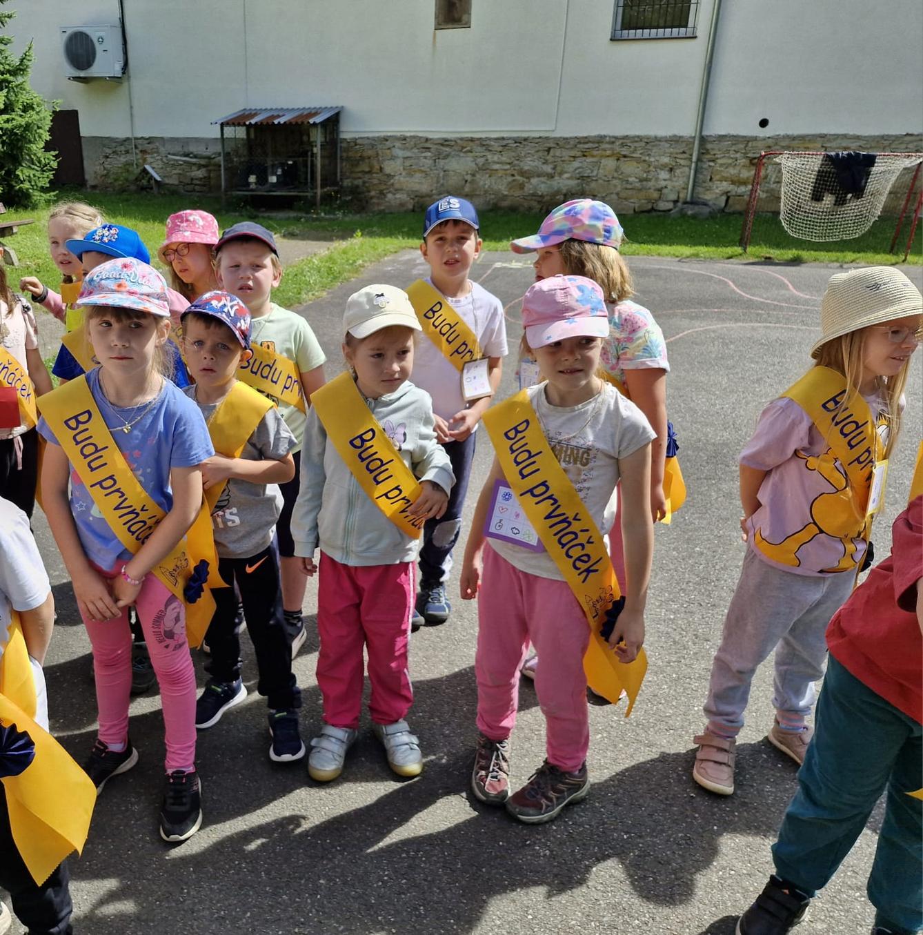 PŘEDŠKOLÁCI VE ŠKOLE - 26