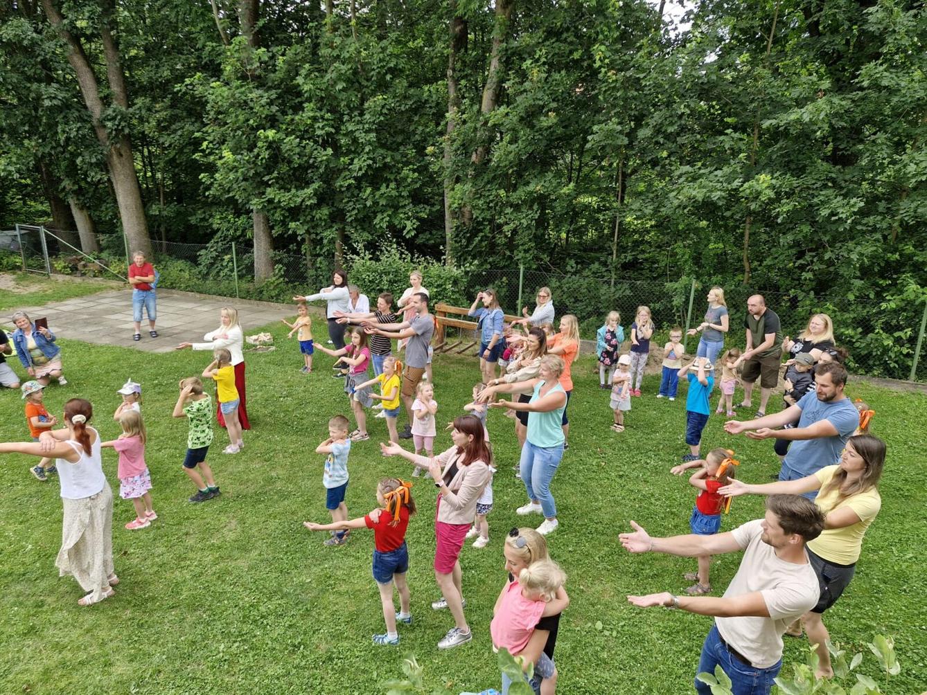 ZAHRADNÍ SLAVNOST - 46