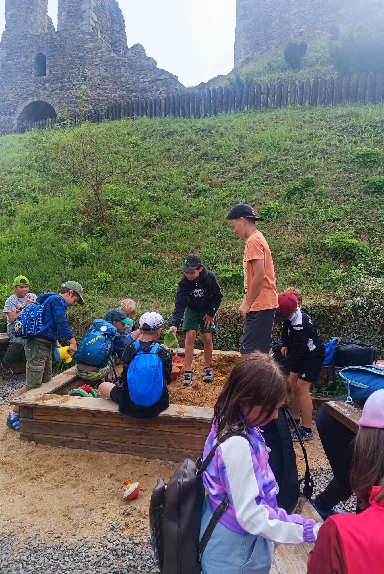 TÝDEN PLNÝ ZÁBAVY - 4. DEN - ČTVRTEK 22.8. 2024 - 1
