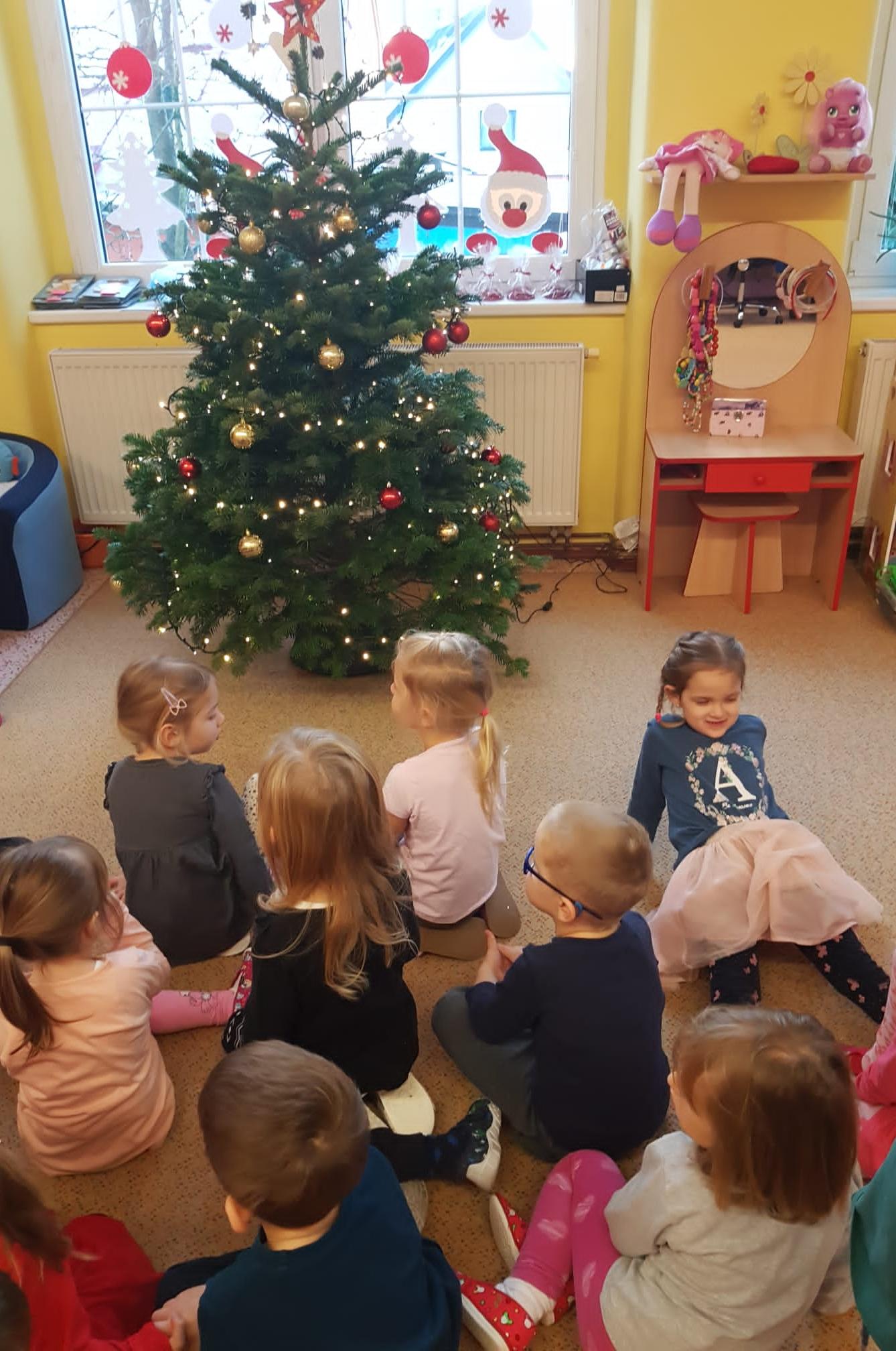 ADVENTNÍ ČAS VE ŠKOLCE - 1