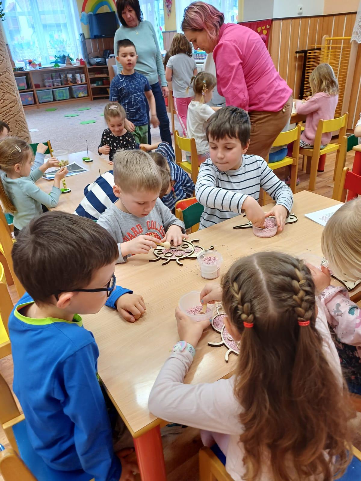 živá zahrada v naší školce - 1