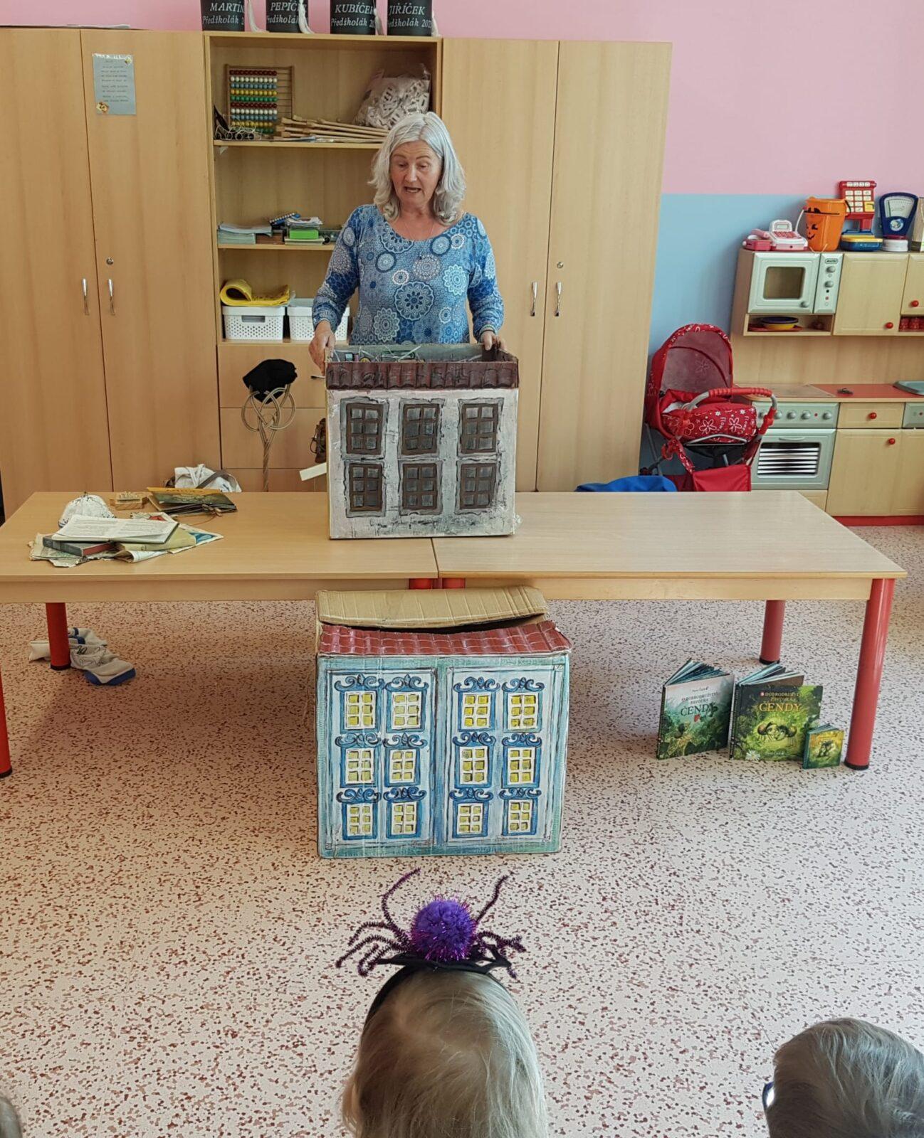 KNIHADÝLKO: ,,DOBRODRUŽSTVÍ PAVOUKA ČENDY" - 1