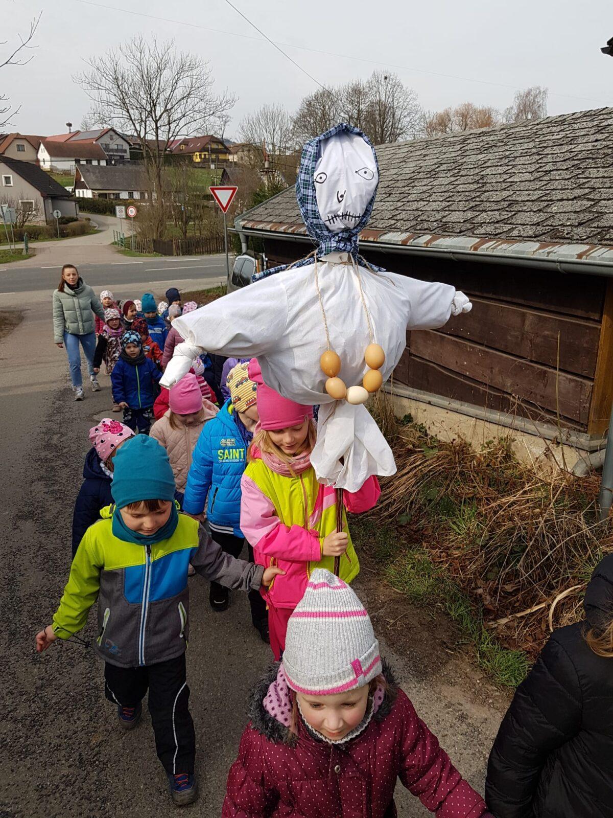 VYNÁŠENÍ MORANY - 2