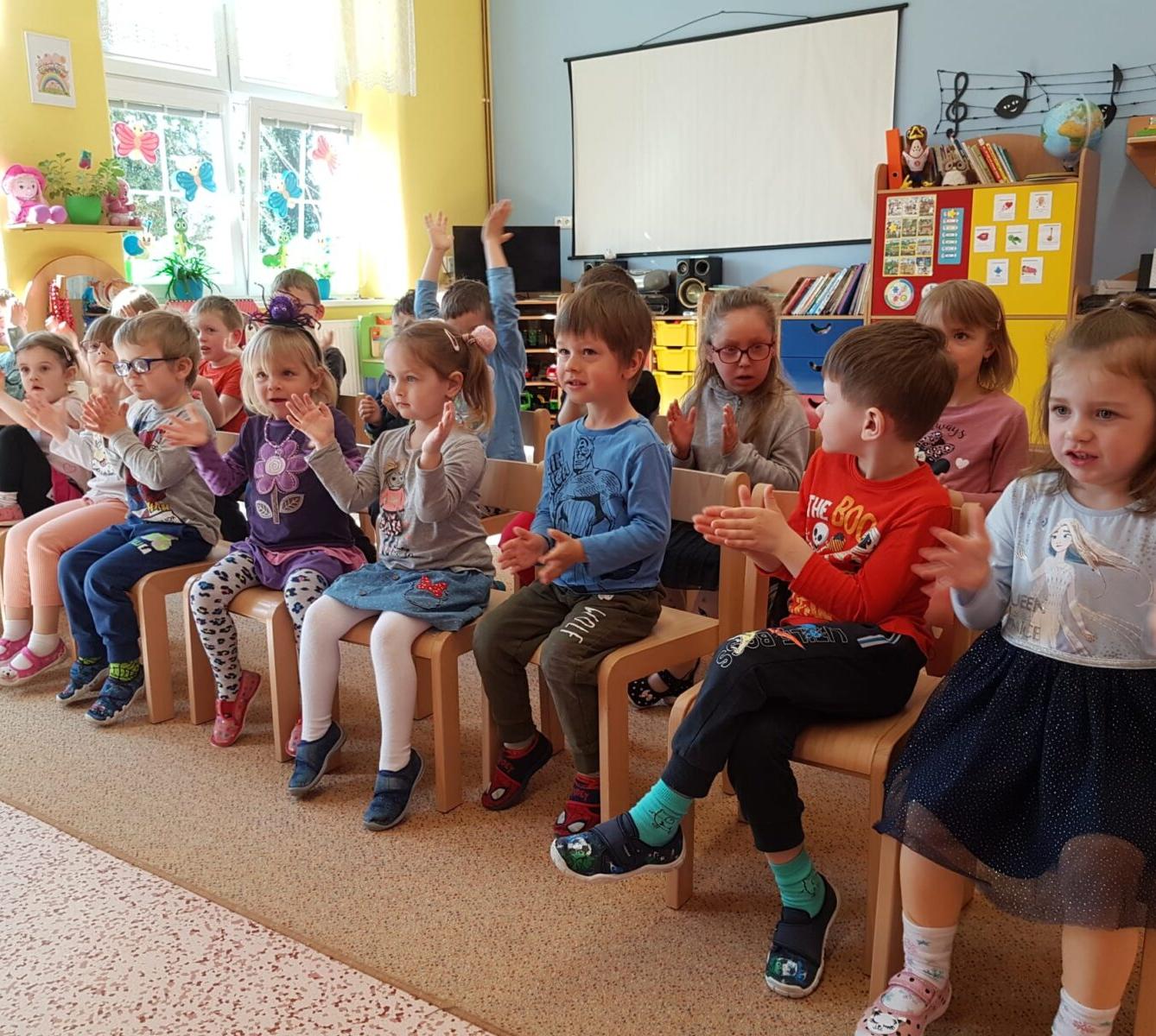 KNIHADÝLKO: ,,DOBRODRUŽSTVÍ PAVOUKA ČENDY" - 3