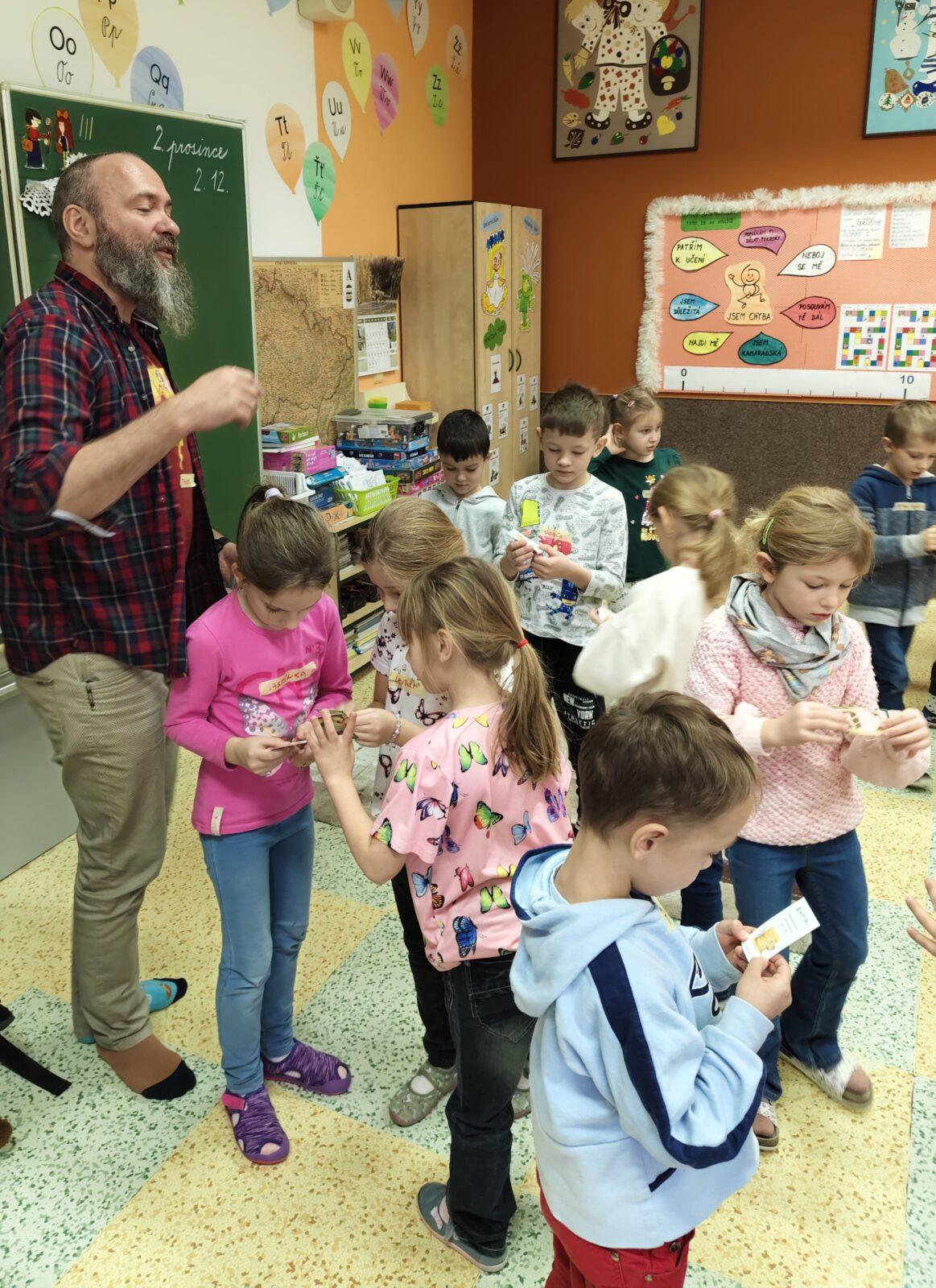 2. 12. Kamarádem být, kamarády mít - v 1. třídě - 3