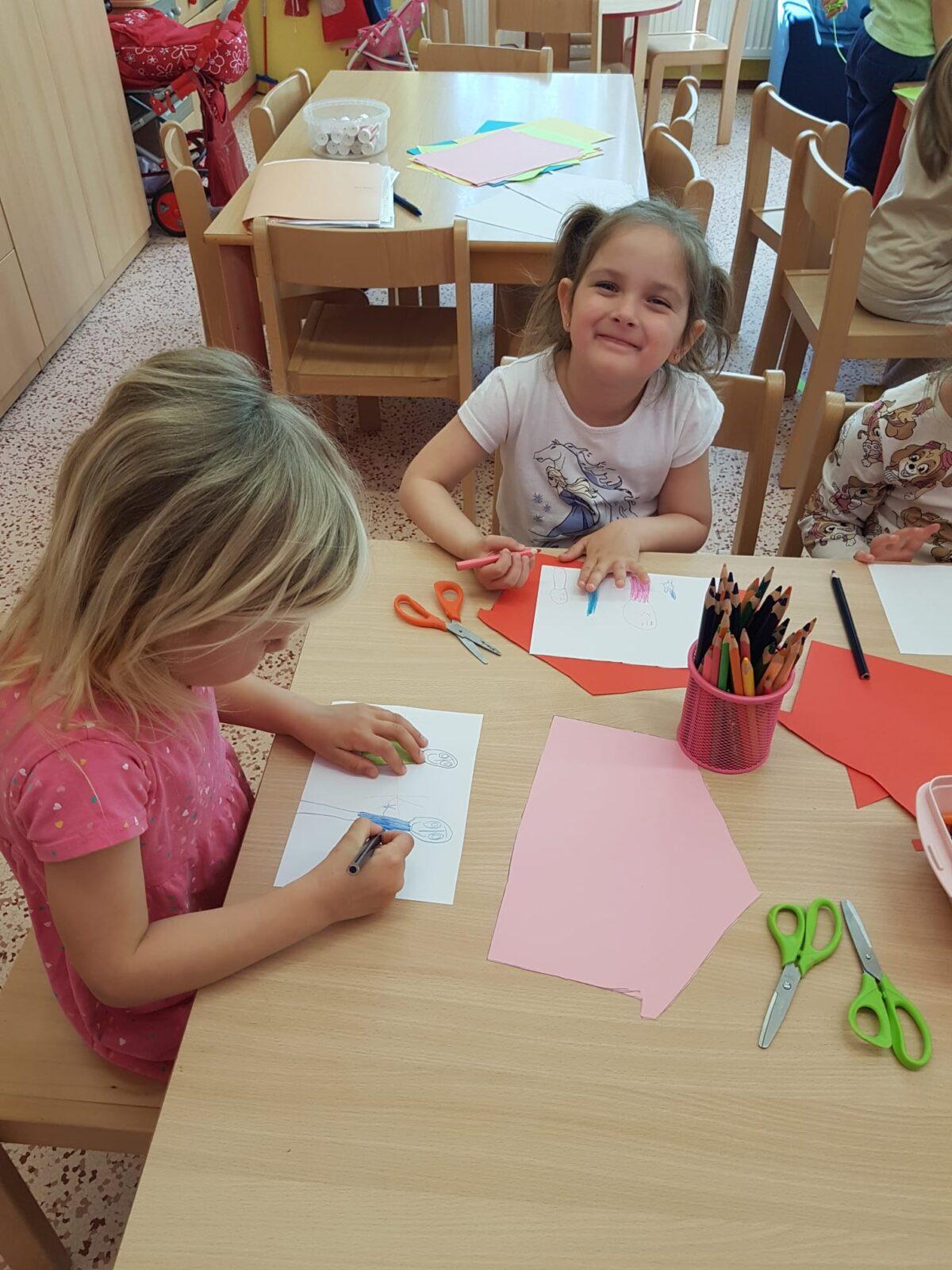 SOVIČKY: ,,MOJE MAMINKA MÁ SVÁTEK - RODINA" - 3