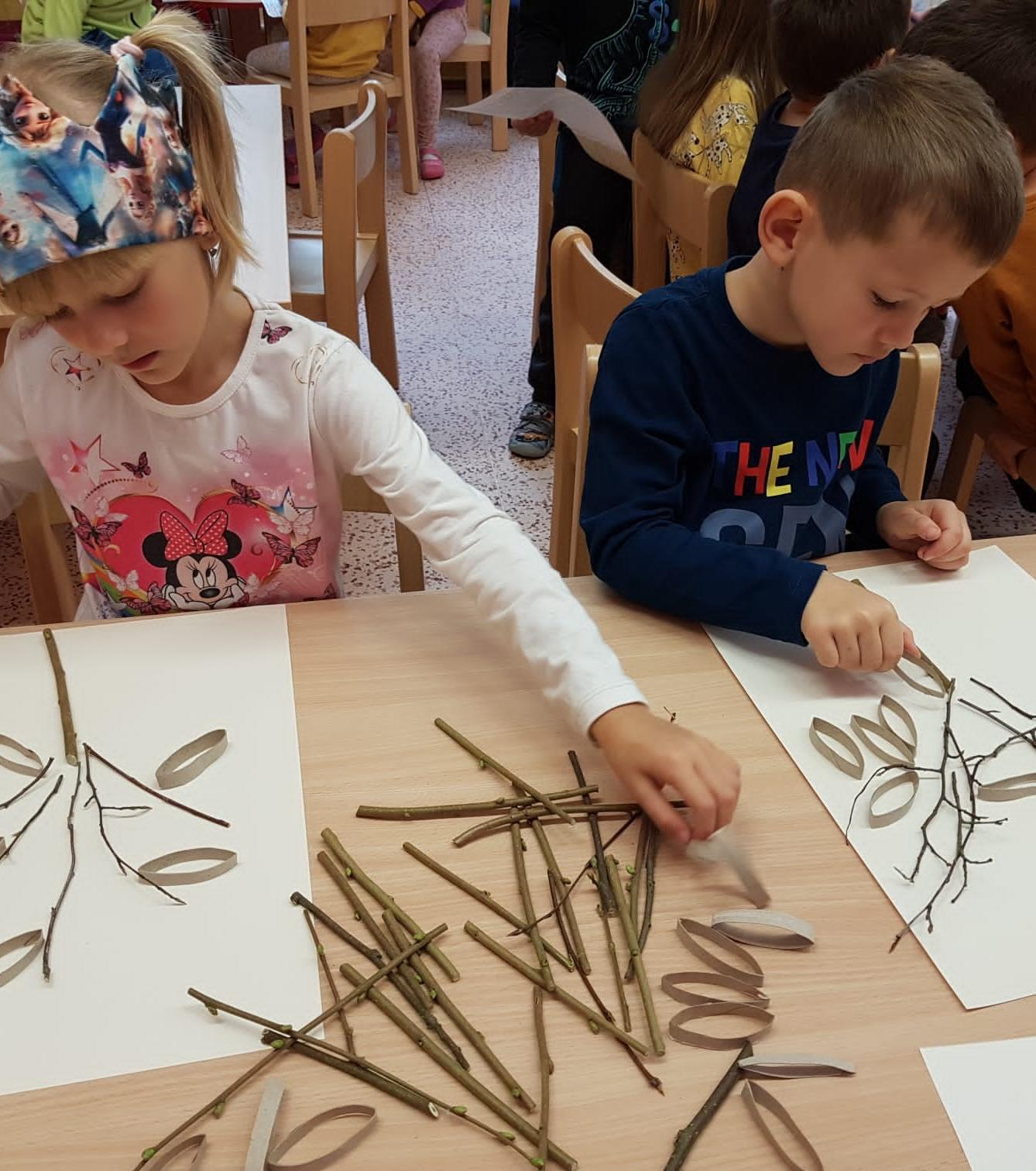 SOVIČKY: ,,LISTÍ ŽLOUTNE, POLETUJE" - 3