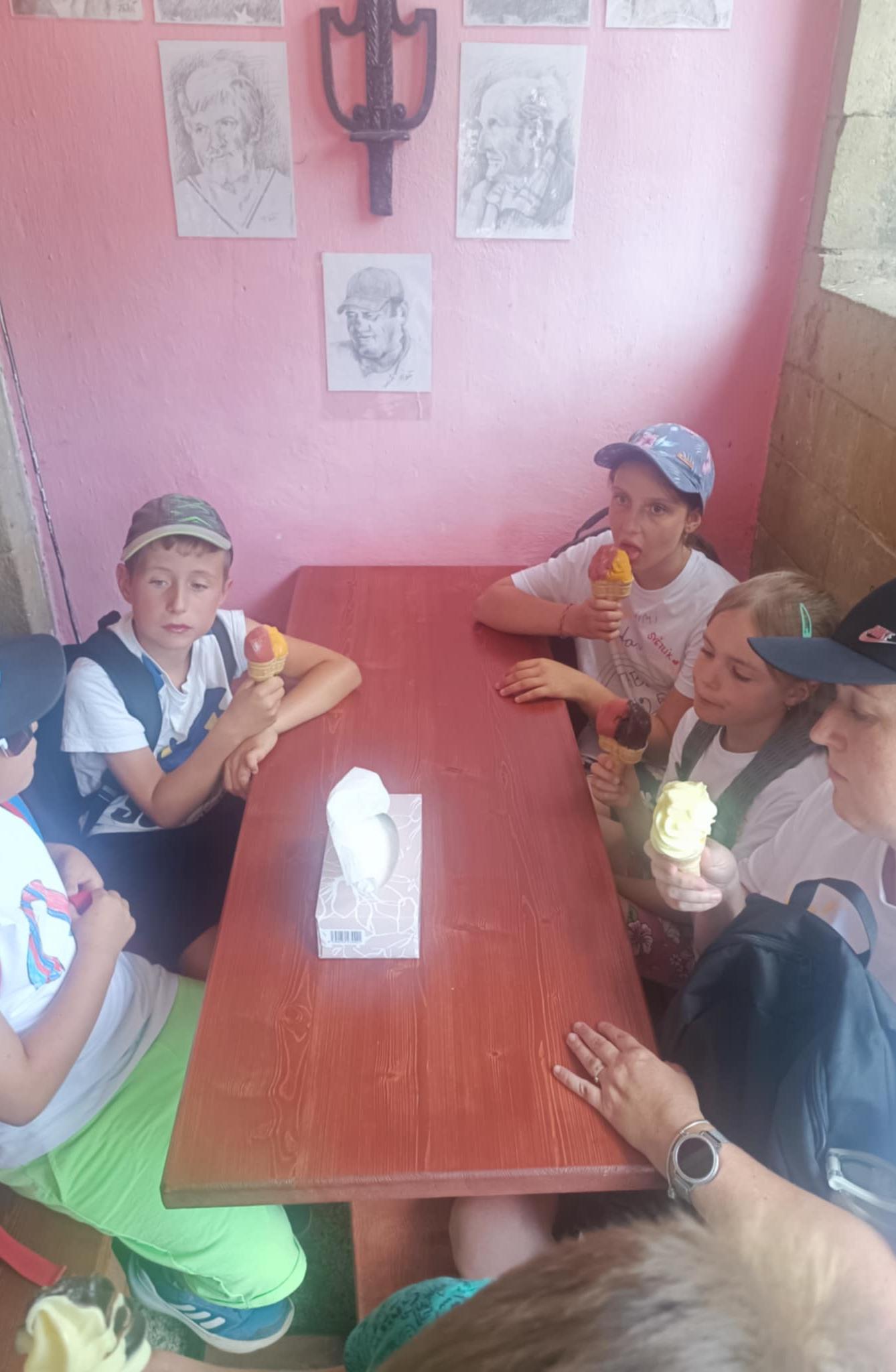 TÝDEN PLNÝ ZÁBAVY II - STŘEDA - 9