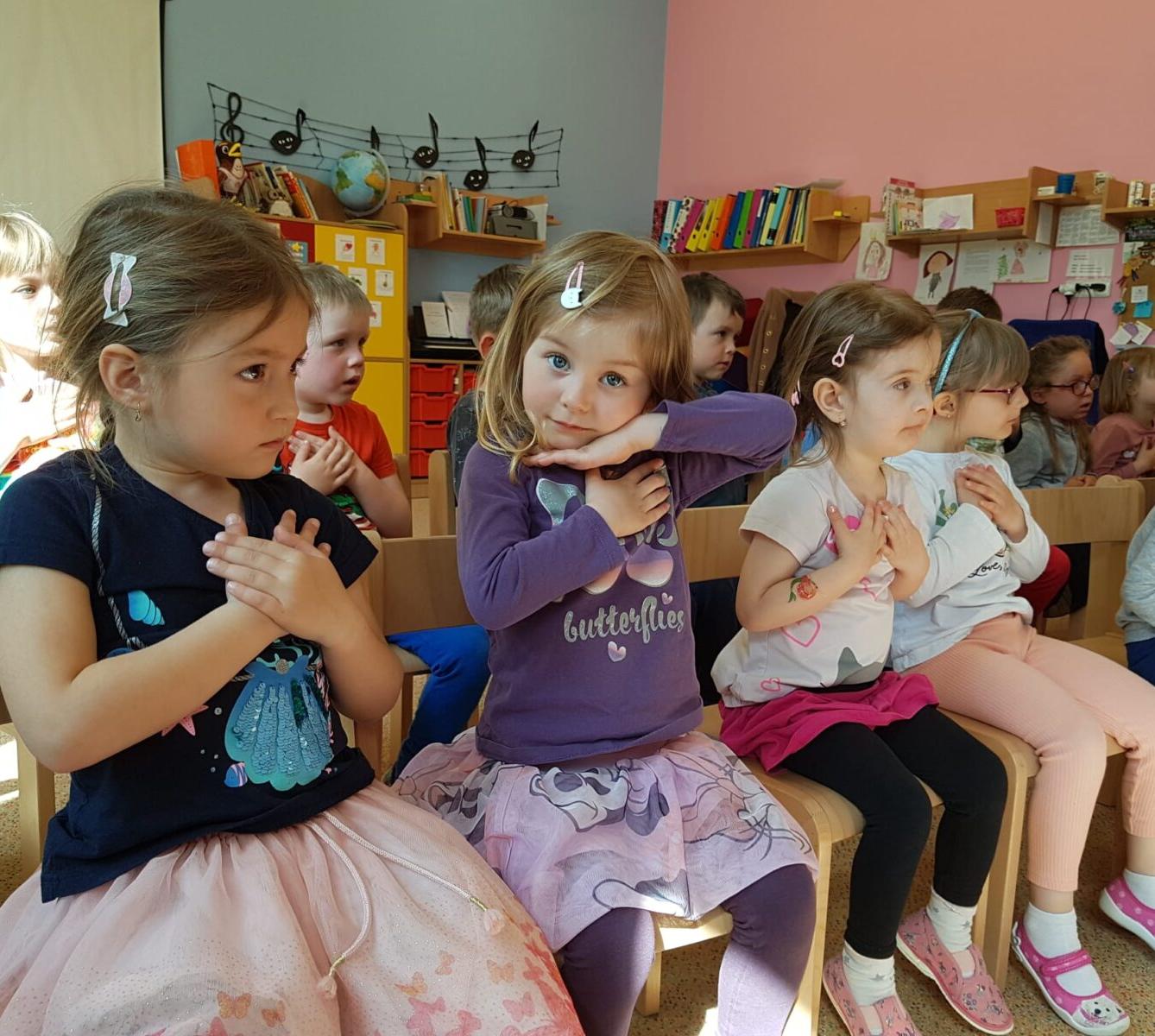 KNIHADÝLKO: ,,DOBRODRUŽSTVÍ PAVOUKA ČENDY" - 5