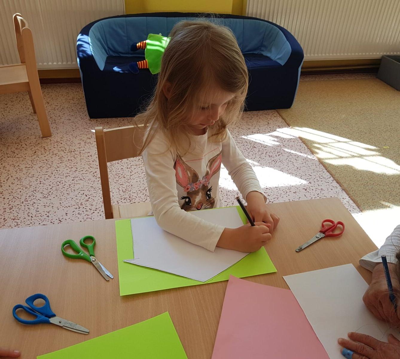 SOVIČKY: ,,MOJE MAMINKA MÁ SVÁTEK - RODINA" - 6