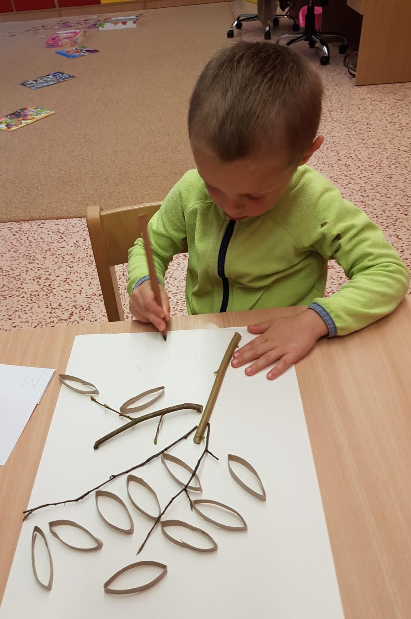 SOVIČKY: ,,LISTÍ ŽLOUTNE, POLETUJE" - 6