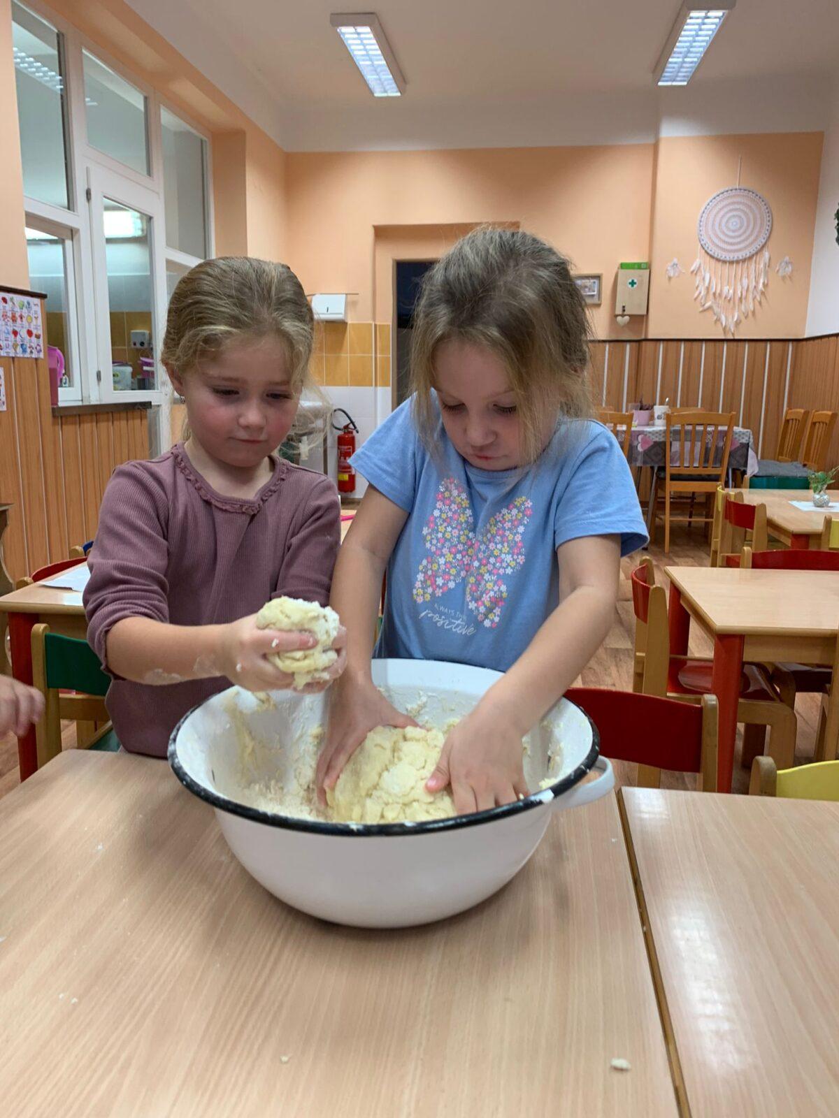 Pečeme svatomartinské rohlíčky - 1