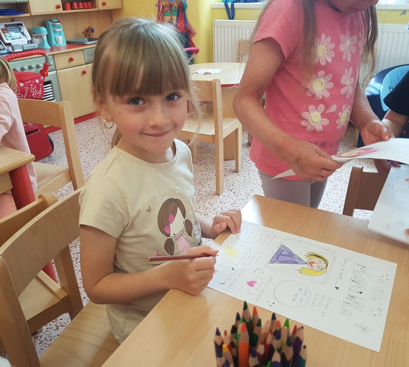 SOVIČKY: ,,MOJE MAMINKA MÁ SVÁTEK - RODINA" - 7