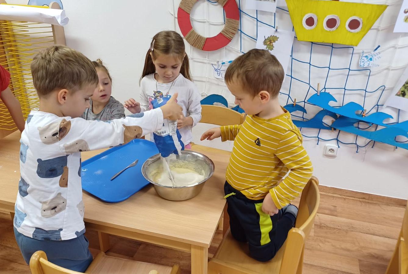 pečení pavučinkové buchty - 3