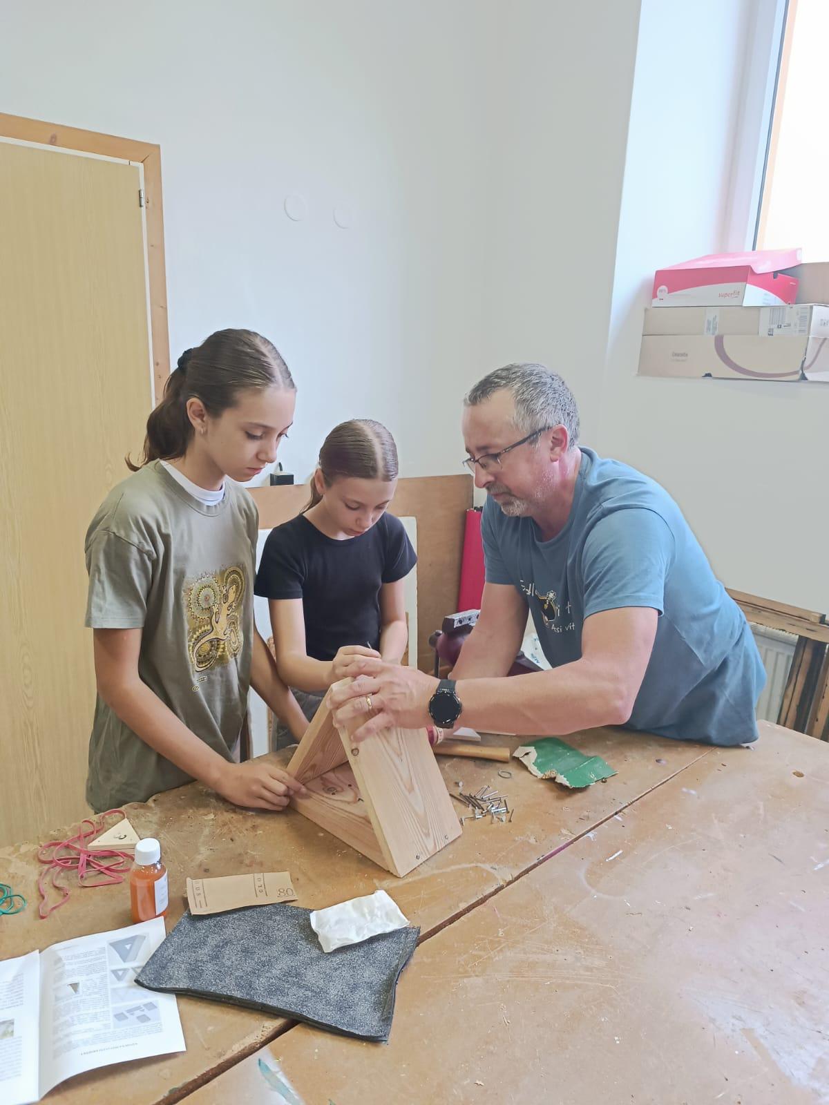 Tematická dílna Ptačí budky a krmítka - 12