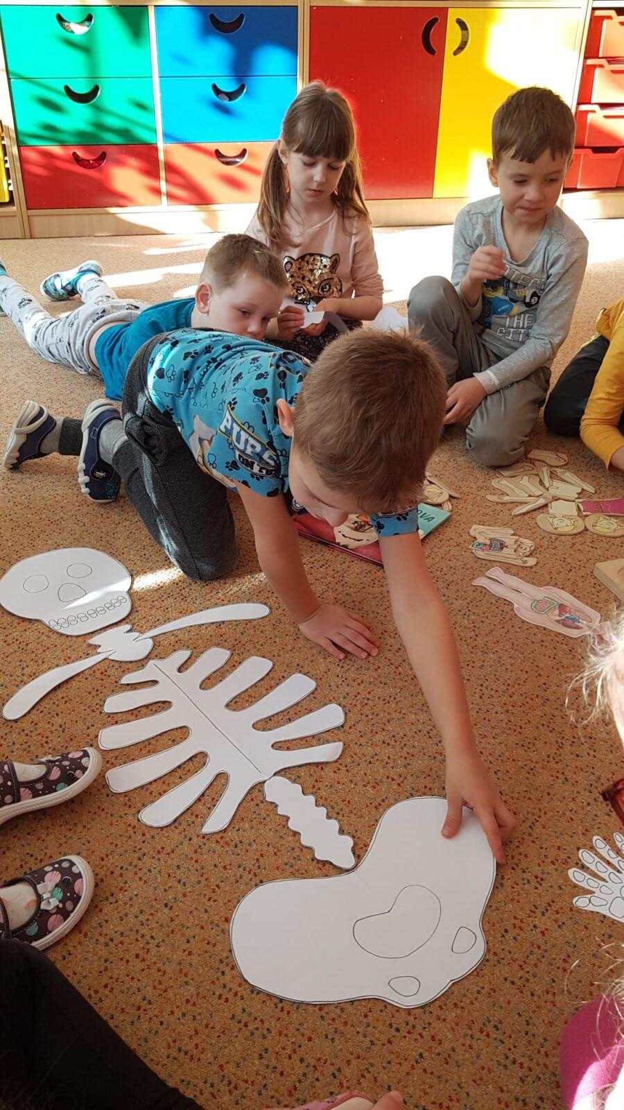 SOVIČKY: ,,ZDRAVÍ,NEMOC - KDYŽ ALENKA STŮNĚ" - 11