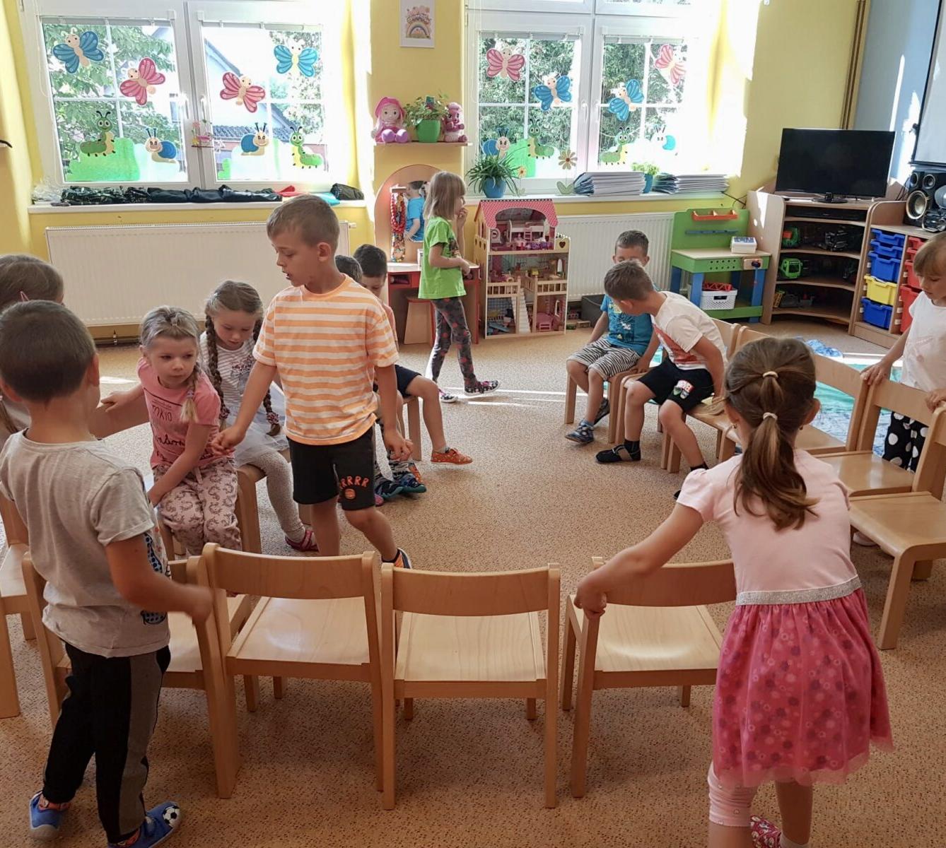 sovičky: ,,z pohádky do pohádky" - 18