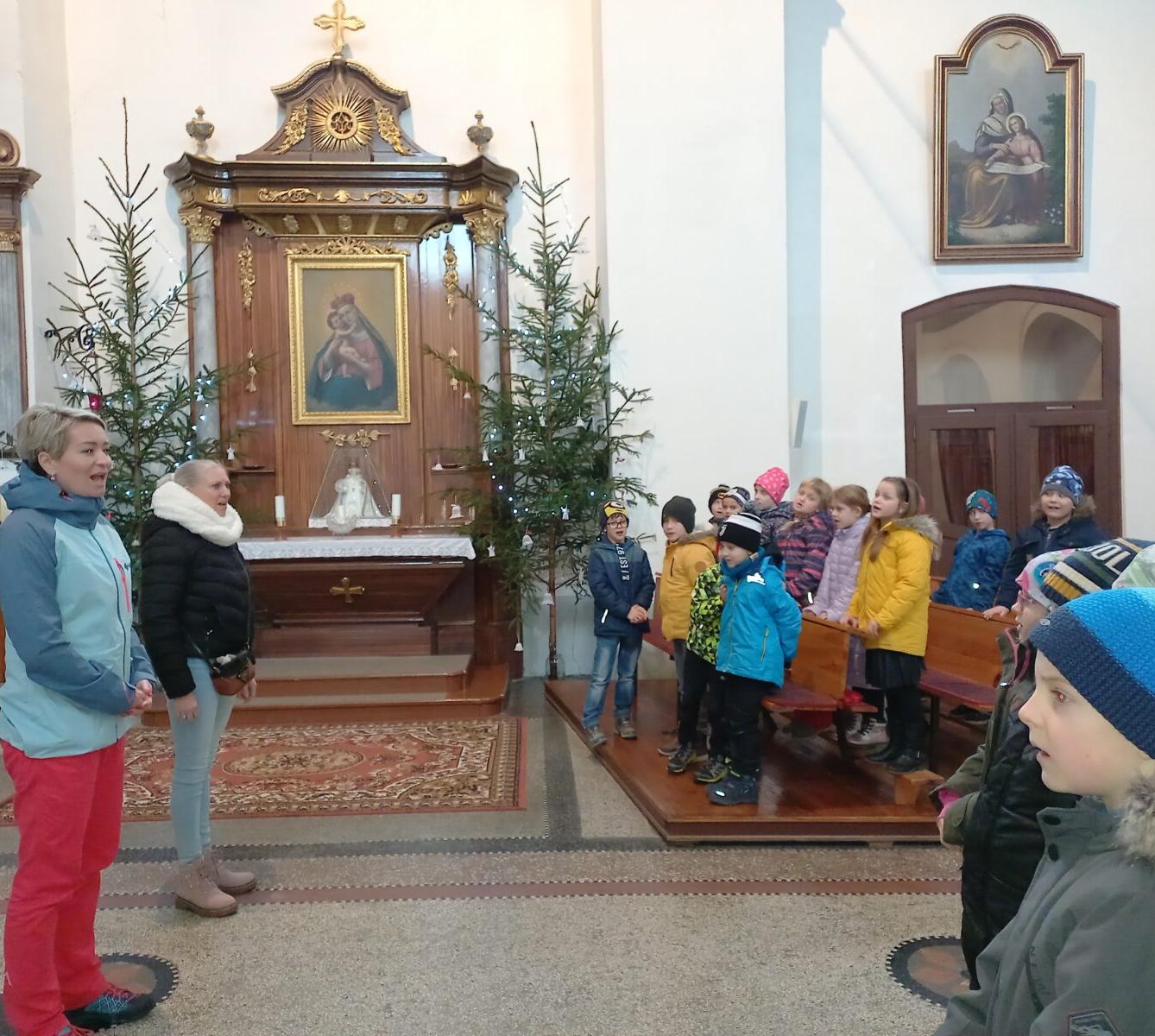 Návštěva místního kostela - 4