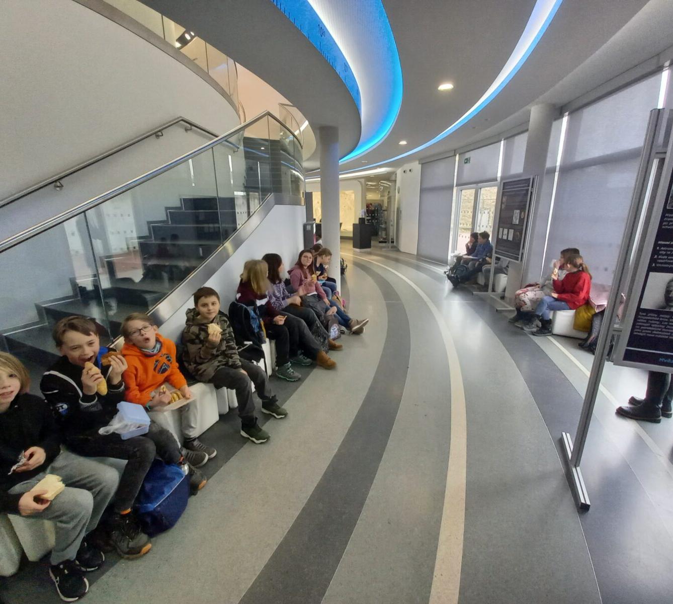 5. třída v Planetáriu v Hradci Králové - 3