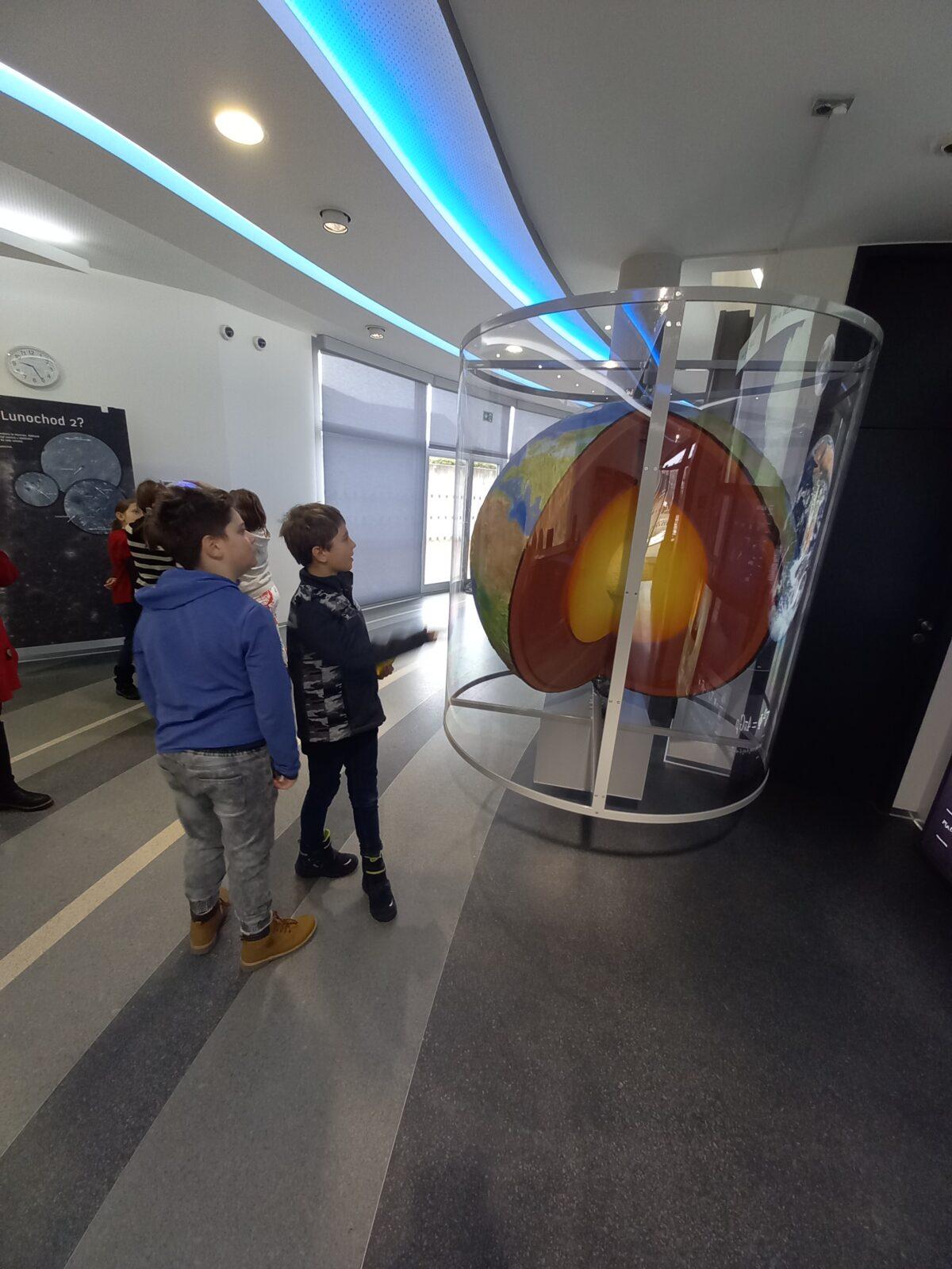 5. třída v Planetáriu v Hradci Králové - 8