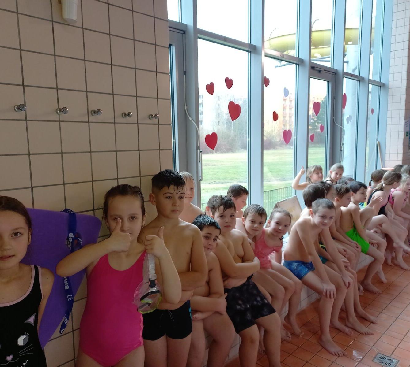 Zahájení plavecké výuky ve 2., 3., a 4. třídě - 1