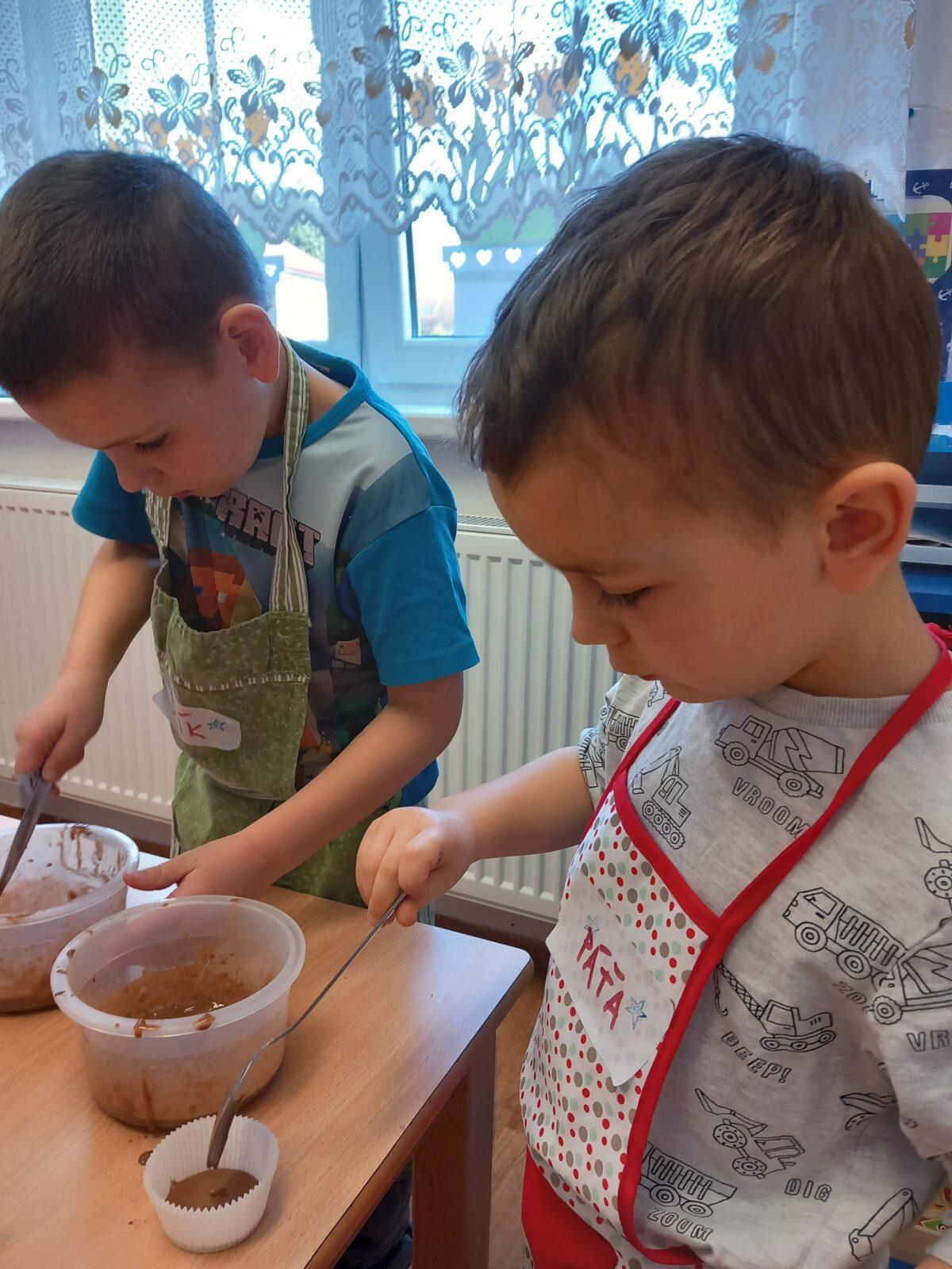 Pan kuchař a pečení muffinů - 25