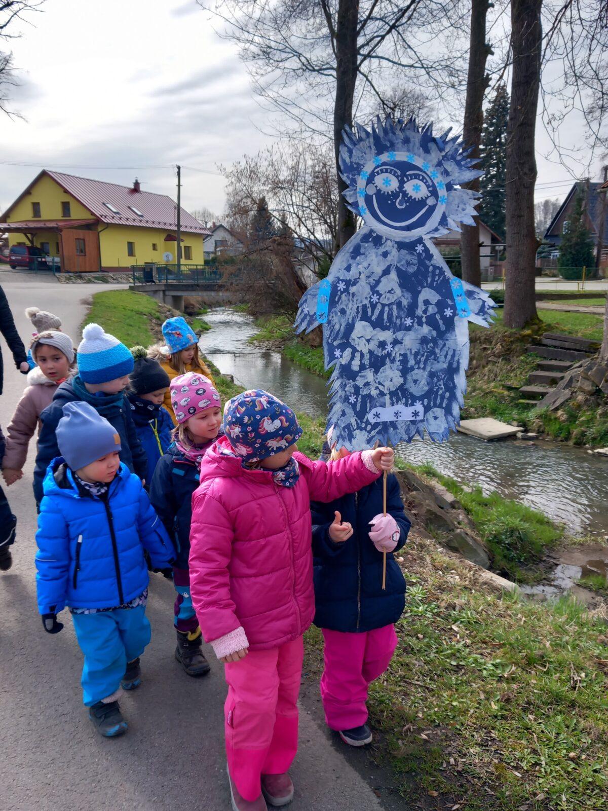 Kamínek mého domova aneb vítání jara - 51