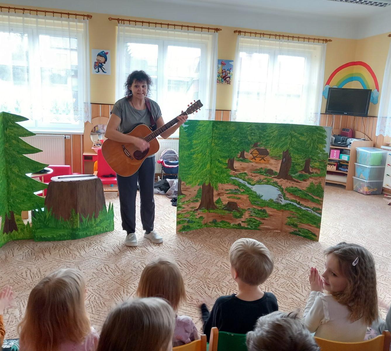 Divadélko U dvou sluncí- „Se skřítky do lesa“ - 1