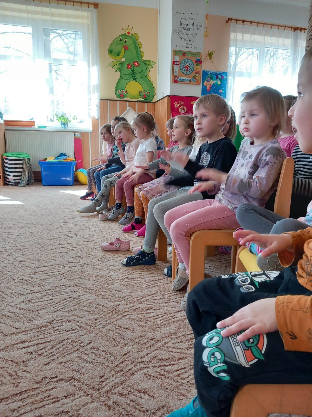 Divadélko U dvou sluncí- „Se skřítky do lesa“ - 16