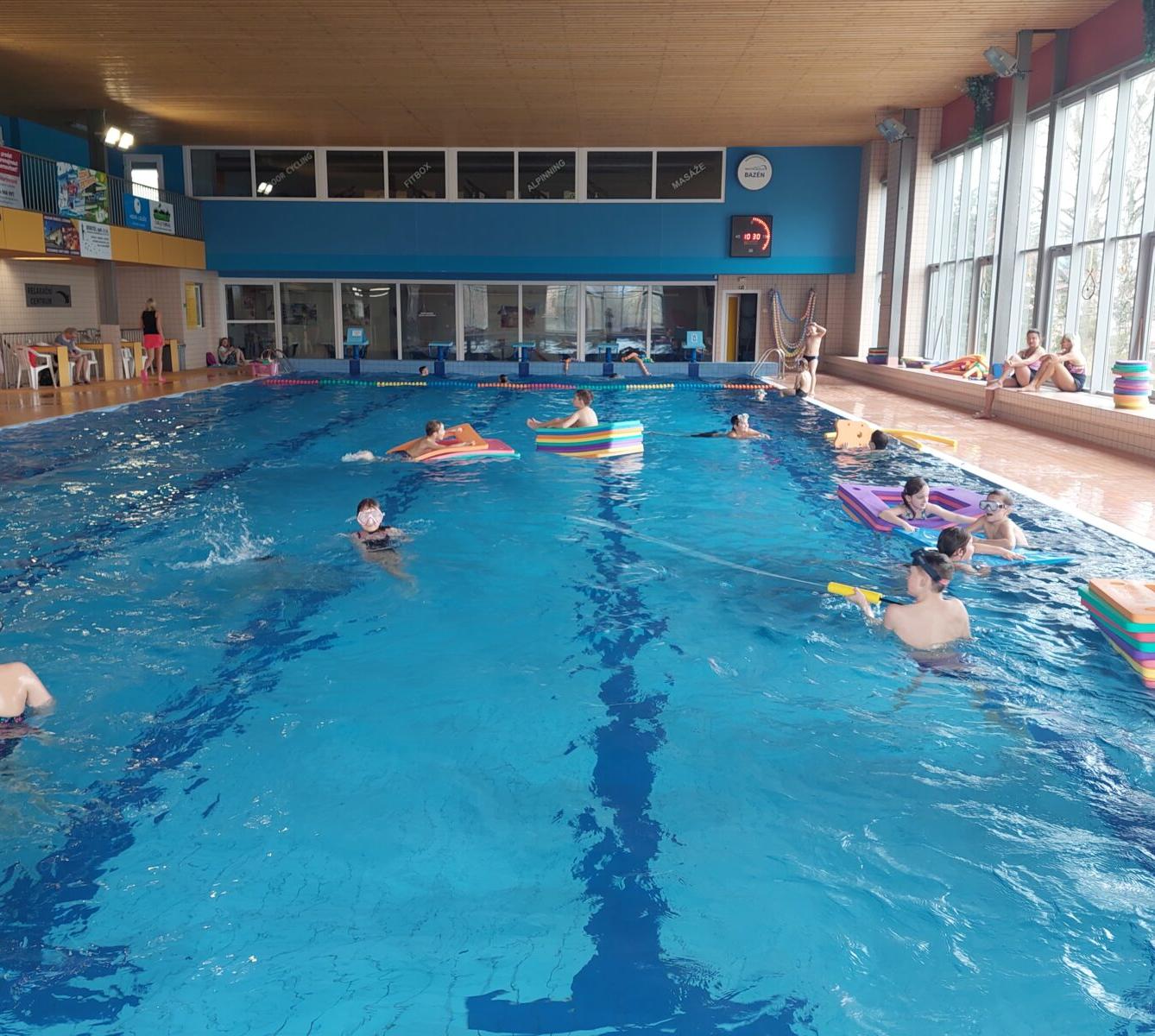 Závěrečná lekce plavání - 1. A,1.B + 5. třída - 6