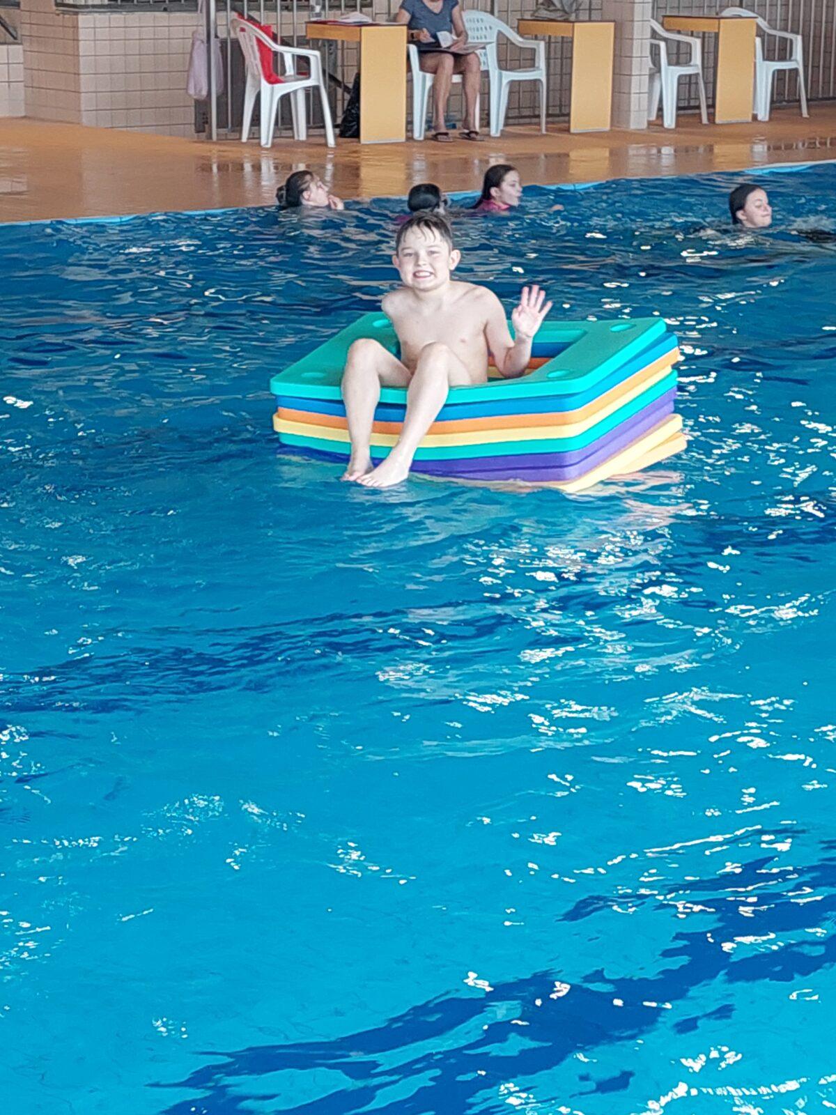 Závěrečná lekce plavání - 1. A,1.B + 5. třída - 8