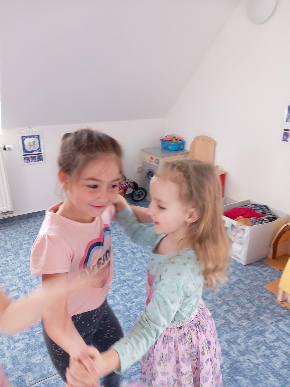 Kamínek mého domova aneb vítání jara - 99