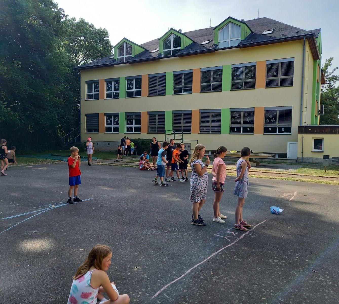 5. třída - Spaní ve škole, Den pro 6. třídu - 5