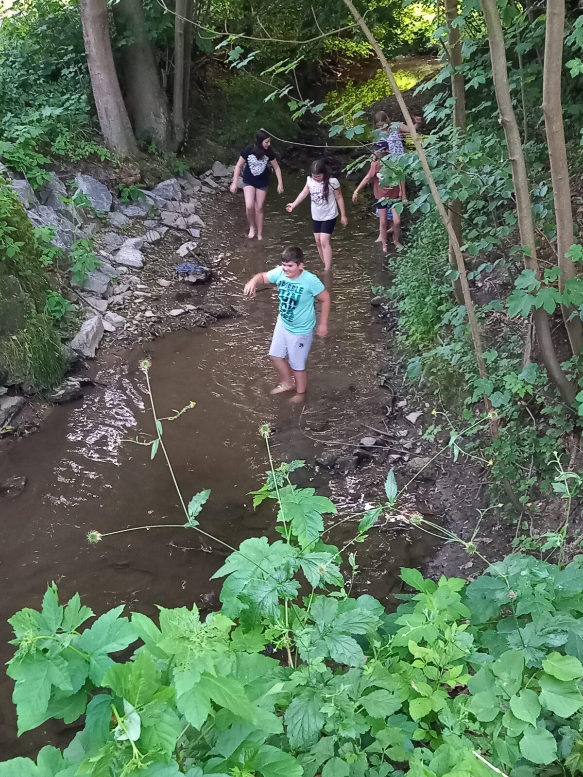 5. třída - Spaní ve škole, Den pro 6. třídu - 10