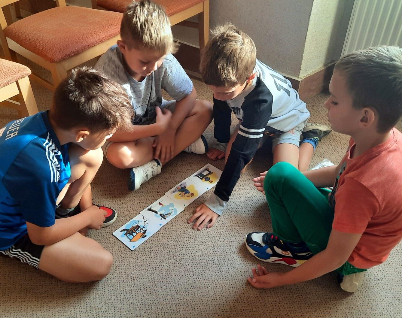 18. 9. Pasování na čtenáře, 2.B - 4