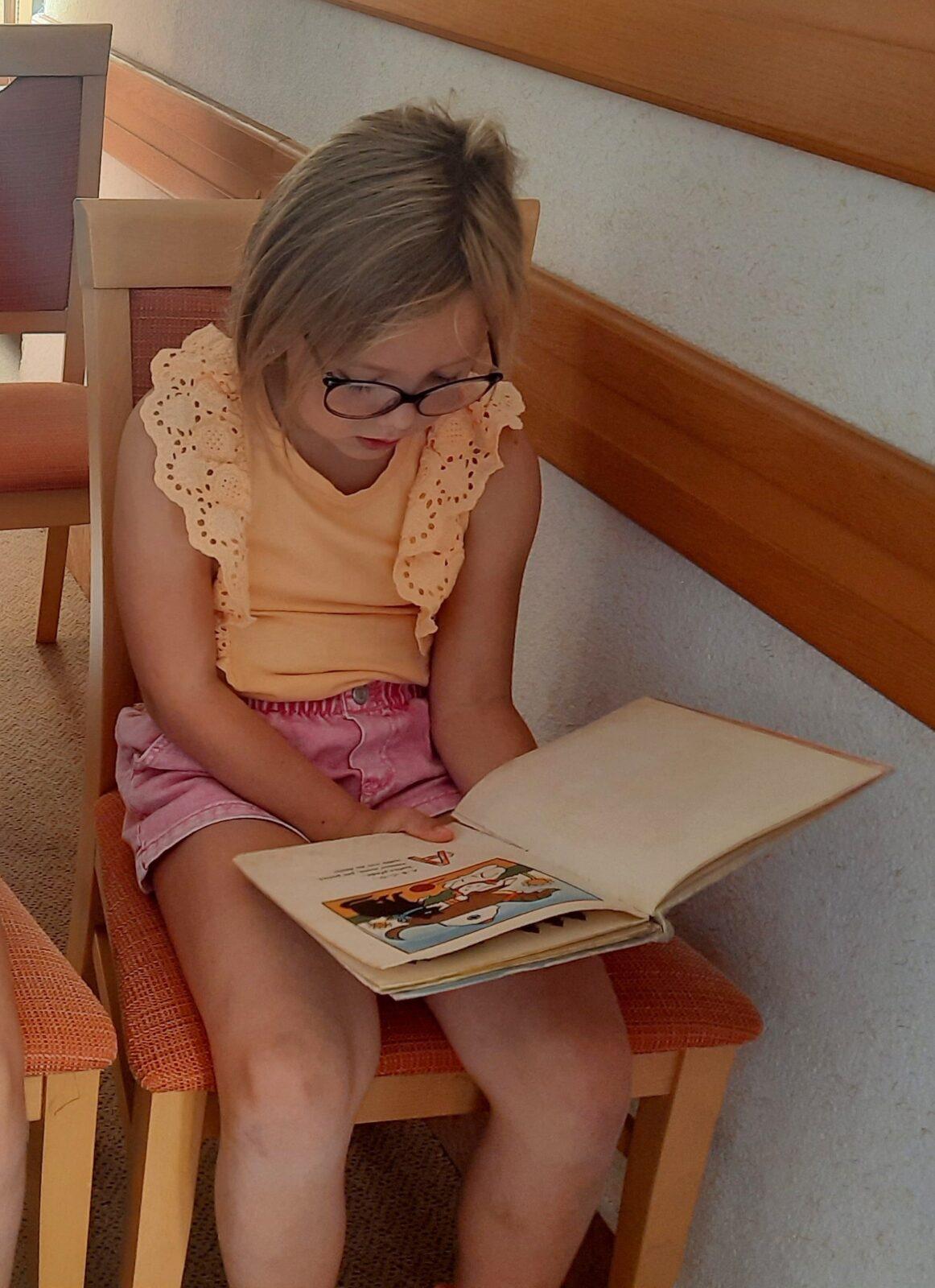 18. 9. Pasování na čtenáře, 2.B - 10