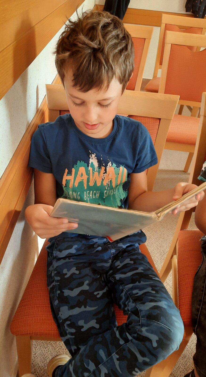 18. 9. Pasování na čtenáře, 2.B - 24