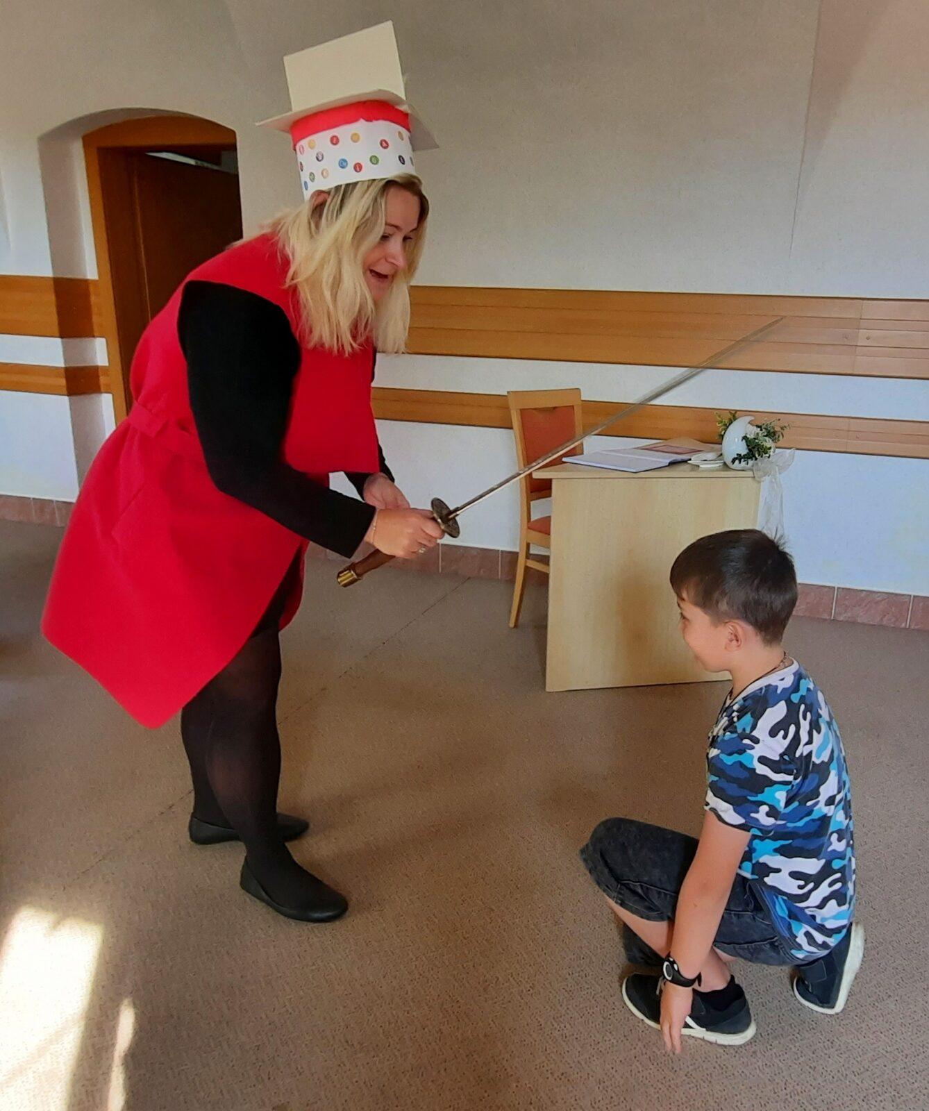 18. 9. Pasování na čtenáře, 2.B - 32