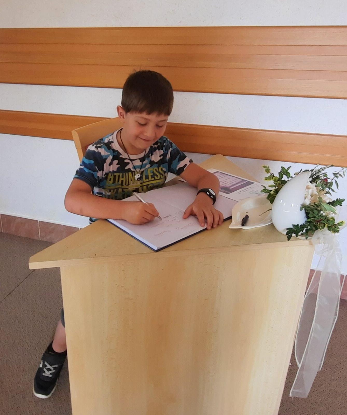 18. 9. Pasování na čtenáře, 2.B - 33