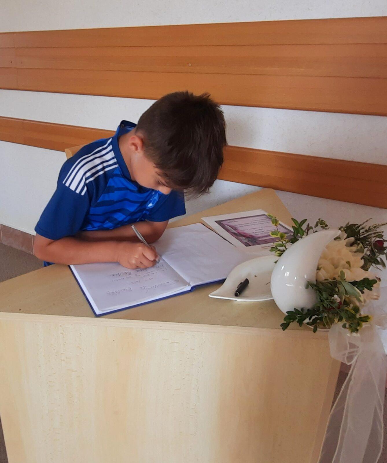 18. 9. Pasování na čtenáře, 2.B - 36