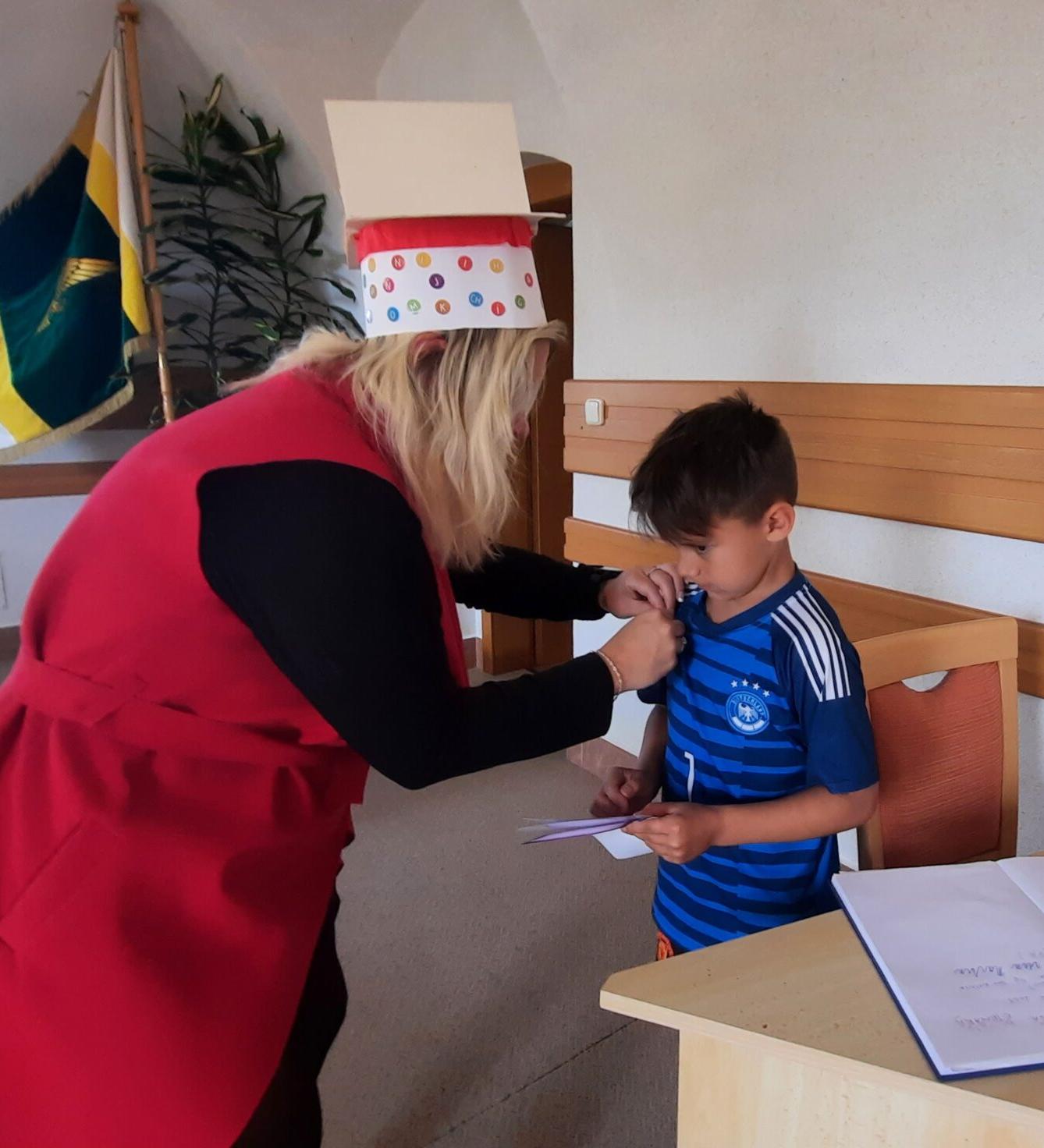 18. 9. Pasování na čtenáře, 2.B - 37