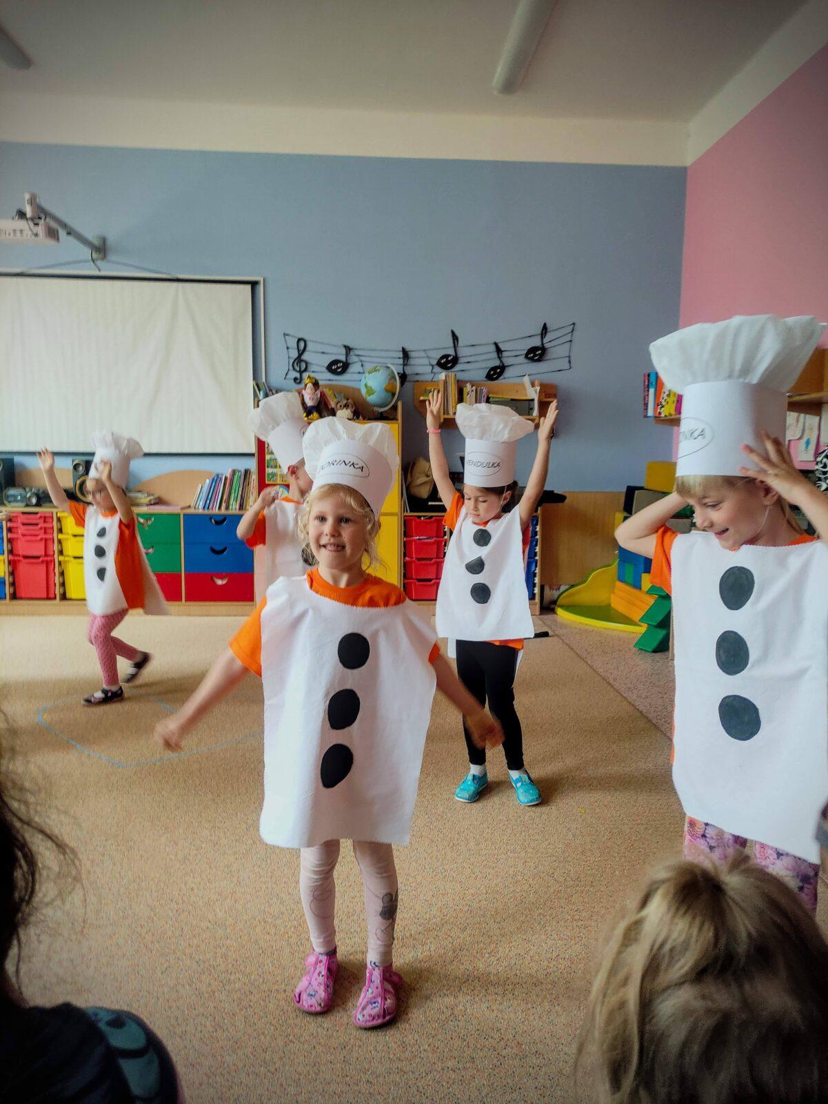 BESÍDKA KE DNI MATEK - 9