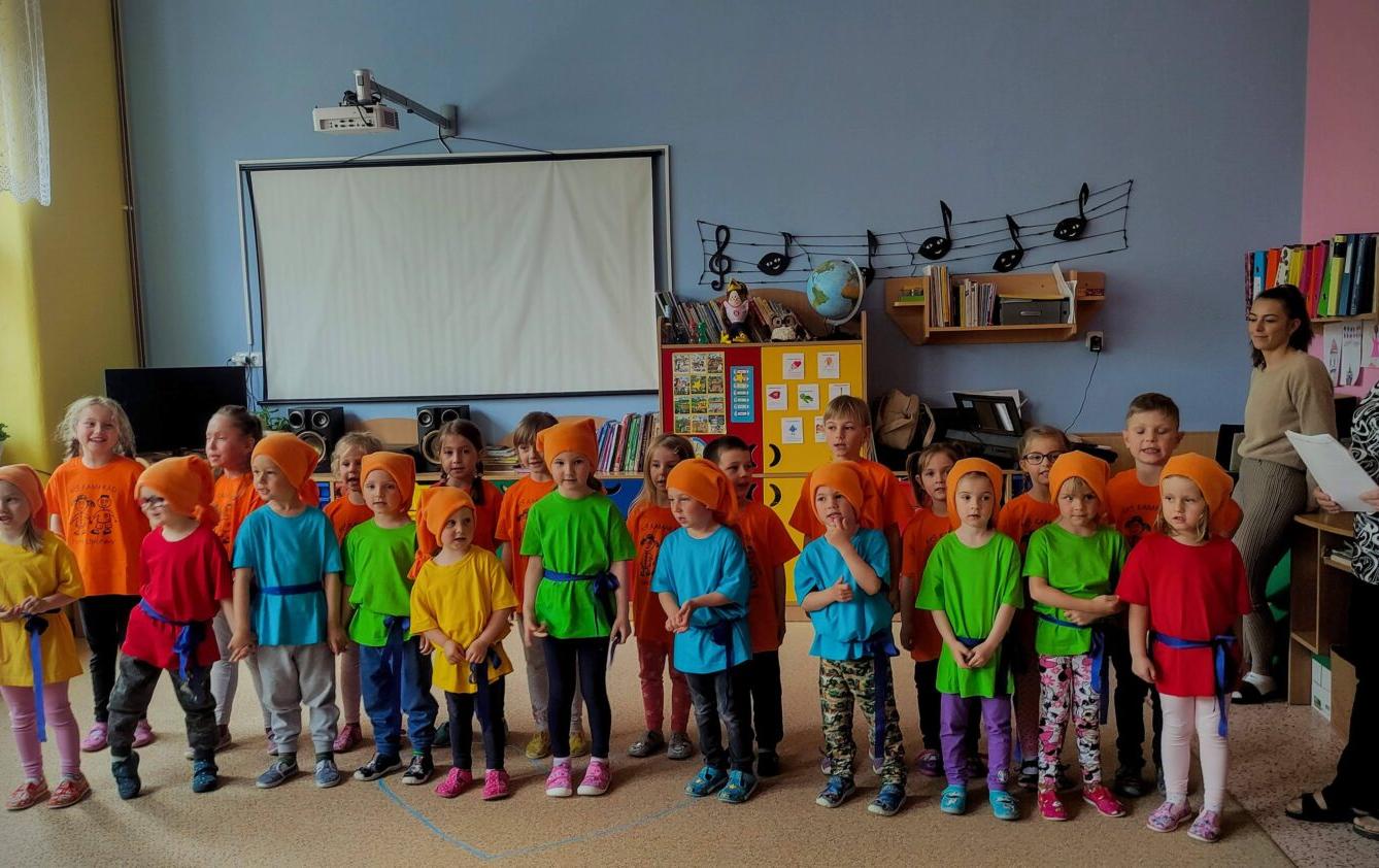 BESÍDKA KE DNI MATEK - 21