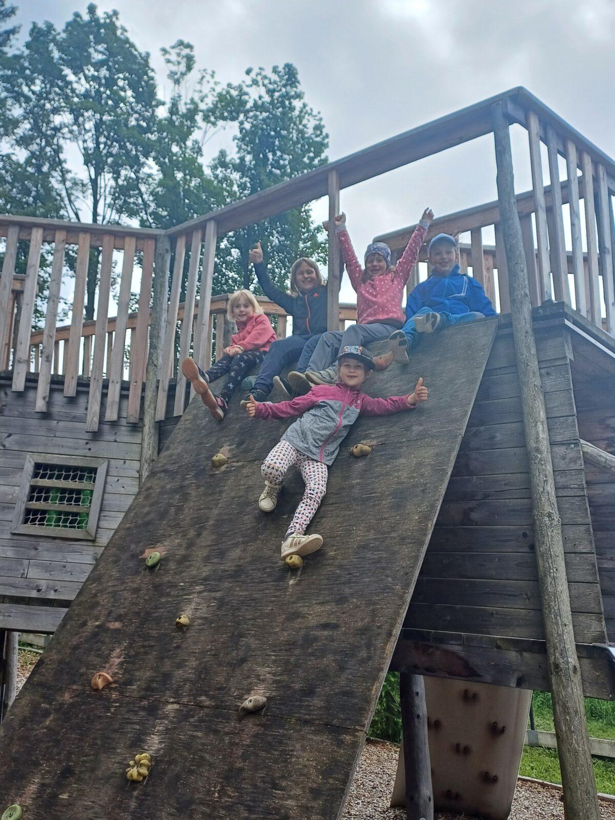 Školní výlet na Dolní Moravě - 1. třída, 2.A +2.B - 3