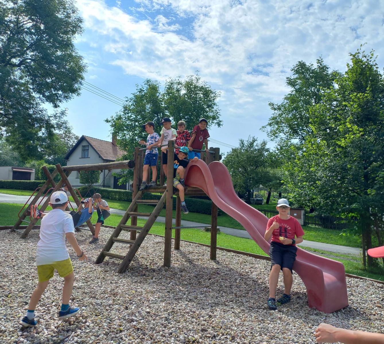 Příměstský tábor "Týden plný zábavy" - čtvrtek 11. 7. - 13