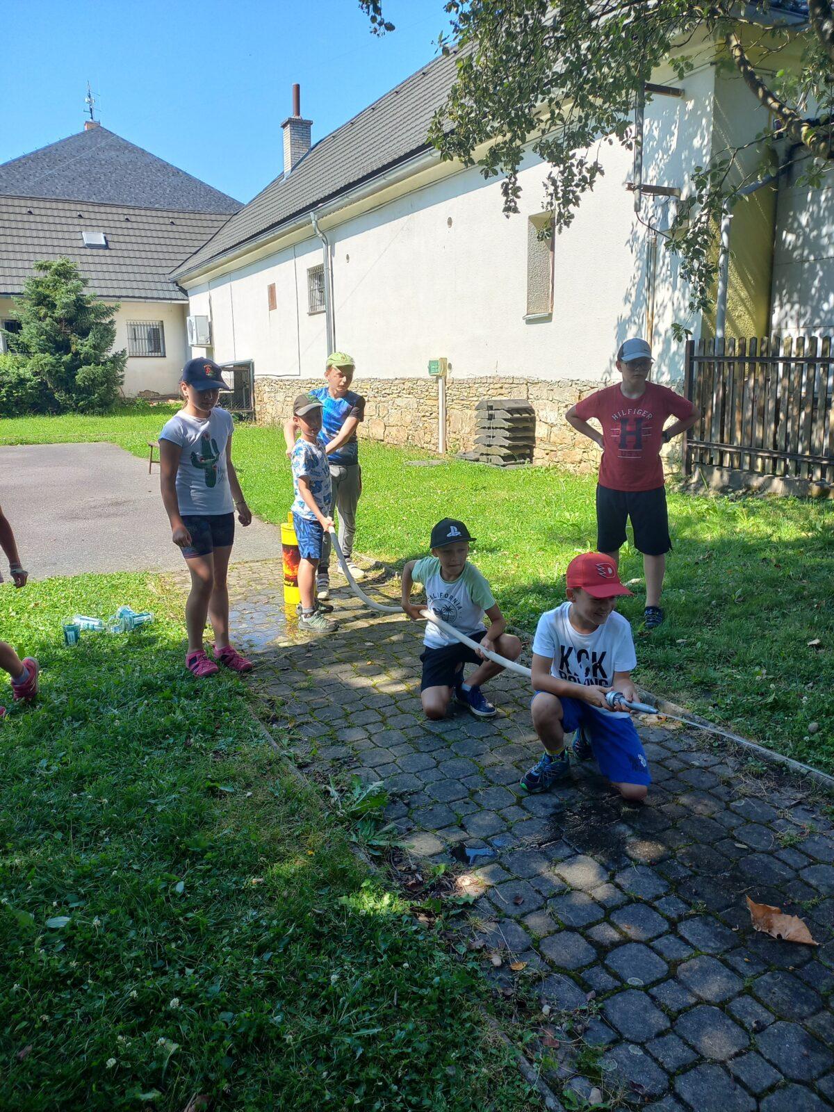 Příměstský tábor "Týden plný zábavy" - čtvrtek 11. 7. - 32