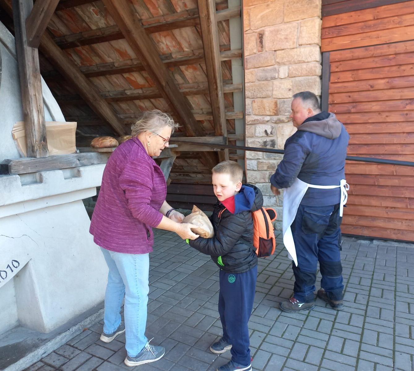 Tematická dílna "Od klásku k pecnu" v 1. třídě - 28