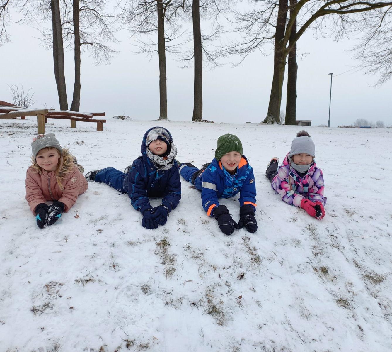 Prvňáčci na sněhu - 6